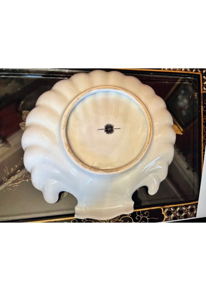 Limoges 27 cm Çapında El Boyaması Porselen Sunumluk modelleri