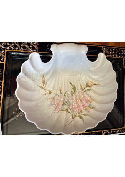 Limoges 27 cm Çapında El Boyaması Porselen Sunumluk