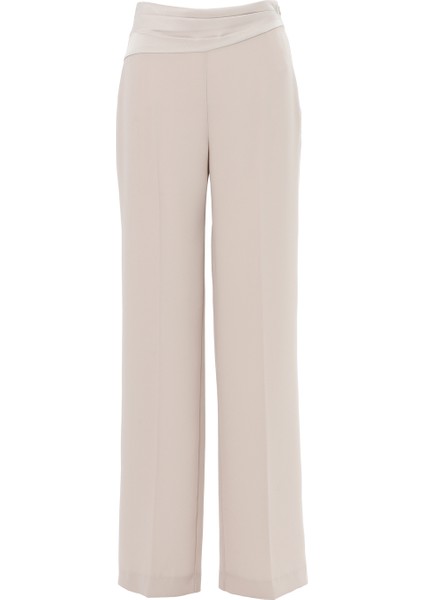 Katlama Detaylı Bej Pantolon