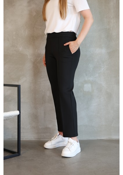 Kadın Düz Kesim Nervürlü Straight Scuba Cepli Lastikli Pantolon modelleri