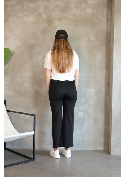 Kadın Düz Kesim Nervürlü Straight Scuba Cepli Lastikli Pantolon indirimleri