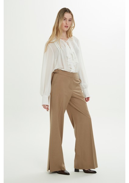 Kemerli Detaylı Bol Paça Bej Pantolon fırsatları