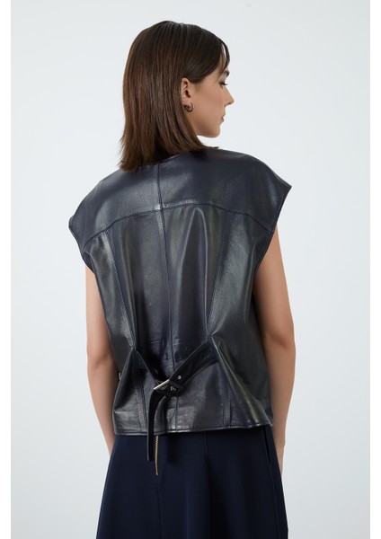 Oversize Lacivert Deri Yelek modelleri