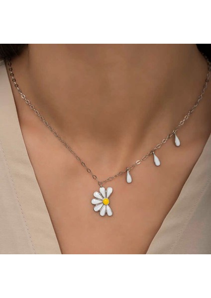 925 Ayar Gümüş Papatya Seviyor Sevmiyor Bayan Gümüş Kolye T5979 (593593) modelleri