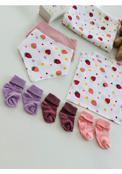 Ftbabycollection %100 Pamuk Yenidoğan Müslin Hediye Seti ( Battaniye ,çorap , Önlük, Ağız Mendili Seti ) fiyatları