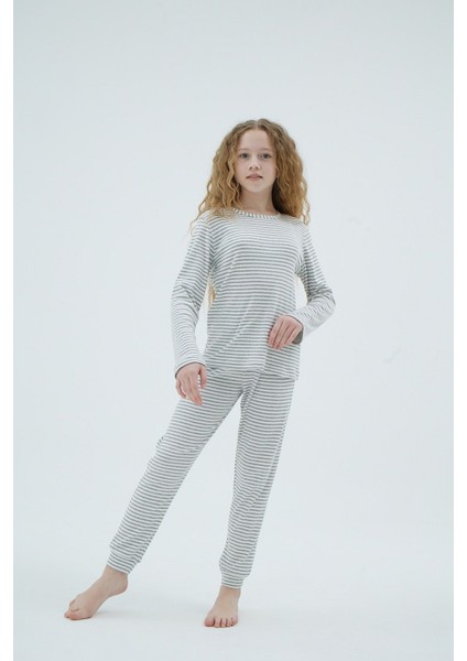 8893 Kız Ç. Pijama Takım