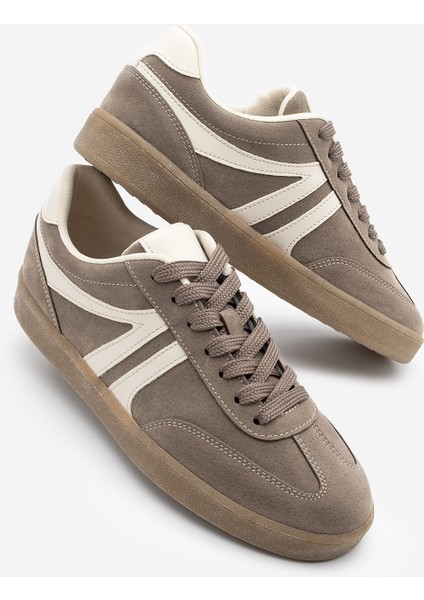 Kadın Sneaker Bağcıklı Düz Taban Spor Ayakkabı Tiyone
