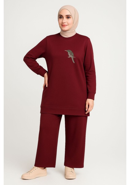 Kadın Bordo Tesettür Giyim Şık Zarif Kuş Taş Detaylı ve Bisiklet Yakatunik & Pantolon Ikili Takım