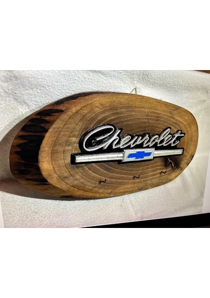 Chevrolet Araba Yazısı ve Ahşap Kaideli Anahtarlık - 36 cm x 17 cm Ölçülerinde