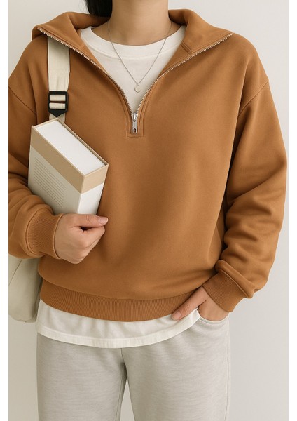 Kadın Pamuklu Oversize Silver Yarım Fermuarlı Sweatshirt modelleri