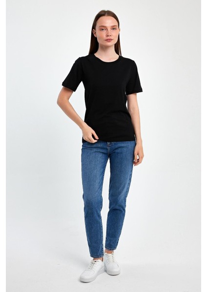 Kadın Sıfır Yaka T-Shırt fırsatları