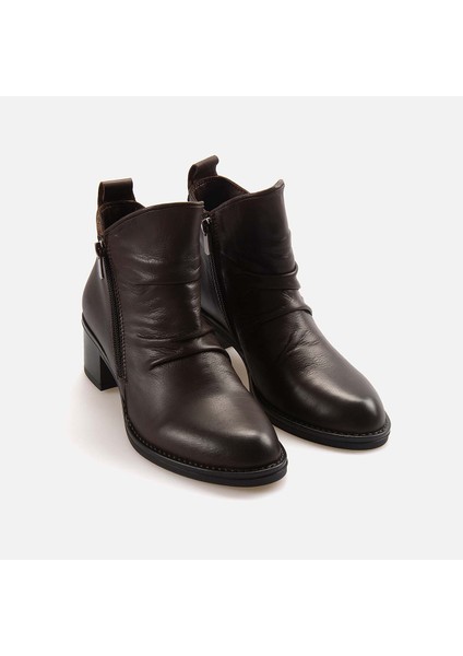 Kadın Bot 2003-R modelleri