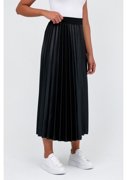 Kadın Siyah Beli Lastikli Piliseli Etek modelleri