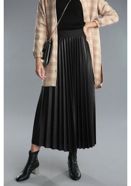 Kadın Deri Görünümlü Piliseli Etek