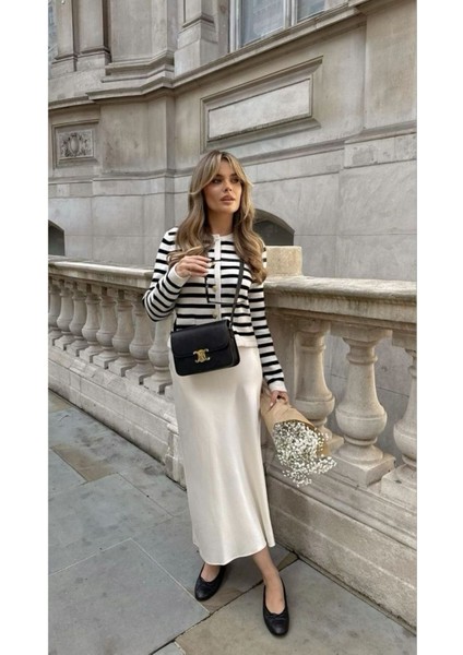 Kadın Krem Renk Bol Kesim Uzun Saten Etek