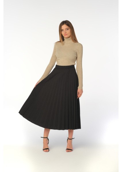 Kadın Siyah Beli Lastikli Pliseli Uzun Etek