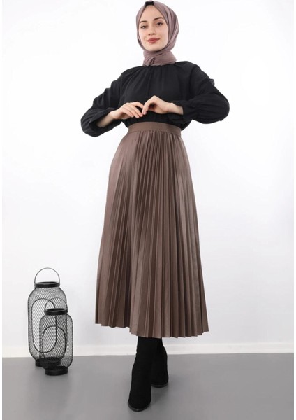 Kadın Deri Görünümlü Piliseli Etek Çikolata Yeni Sezon indirimleri