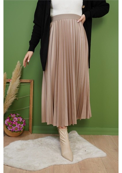 Kadın Deri Görünümlü Piliseli Etek Sütlü Kahve Renk Yeni Sezon