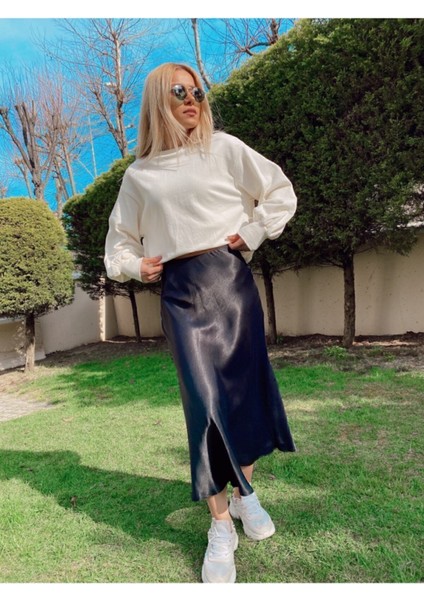 Siyah Beli Fermuarlı Çan Model Uzun Saten Etek 91 cm fırsatları