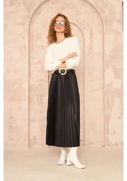 Kadın Siyah Deri Görünümlü Piliseli Uzun Etek fiyatları