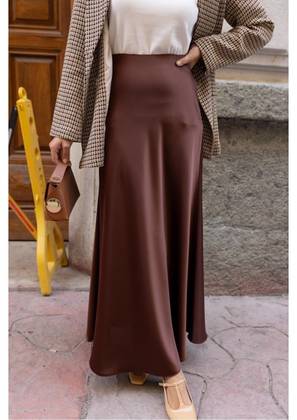 Kahve Yandan Gizli Fermuarlı Beli Lastikli Saten Etek modelleri