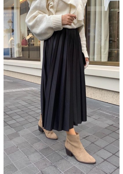 Kadın Siyah Piliseli Etek 101