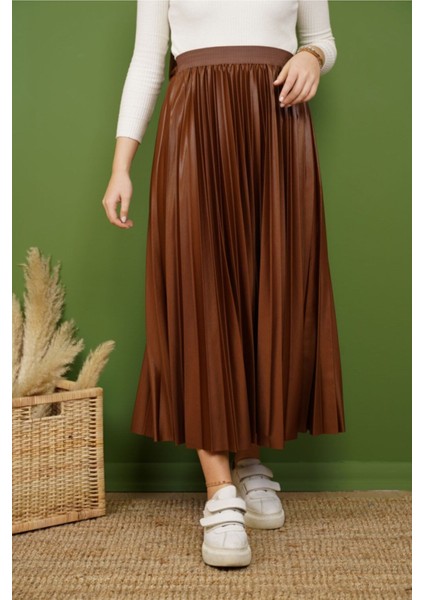 Kadın Deri Görünümlü Piliseli Etek Taba Renk Yeni Sezon fırsatları