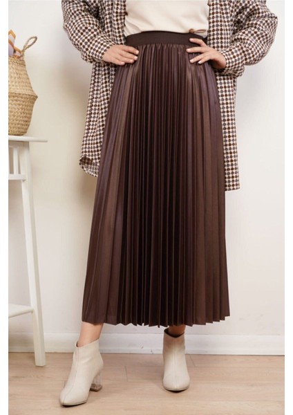 Kadın Deri Görünümlü Piliseli Etek Kahverengi Renk Yeni Sezon fiyatları