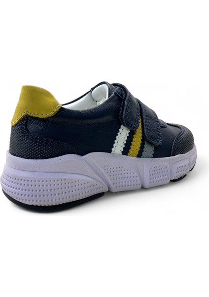295 Hafif Erkek Çocuk Okul Öncesi Deri Sneaker fırsatları