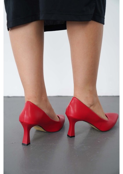 Stilletto 7 cm Tatlı Kırmızı Vegan Deri Ortapedik Cilt Model Kadın Ayakkabısı fiyatları