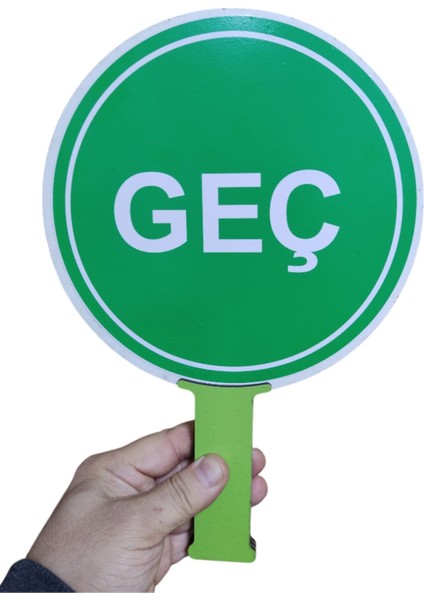 Ahşap Çift Yönlü Trafik Işaret Levhası, Dayanıklı ve Şık Tasarım