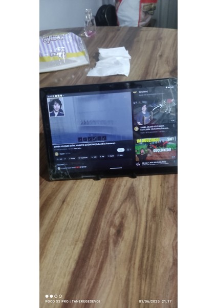 Sergileme Standı - Üç Ayaklı Siyah Plastik Figür Standı fiyatları