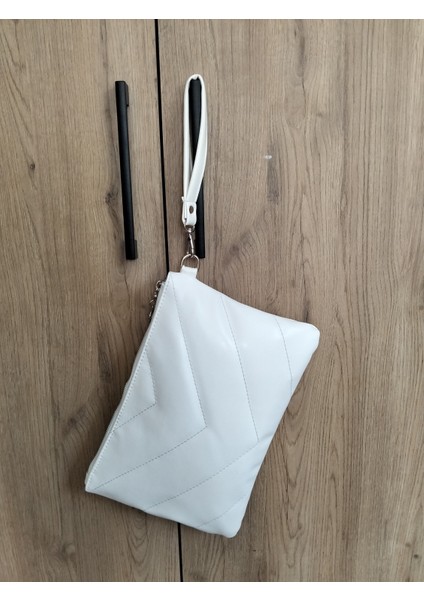 Kadın Kapitone Desenli Portföy & Clutch Çanta indirimleri