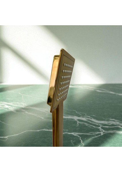 Kare Gold Renkli Modern Duş Başlığı fırsatları