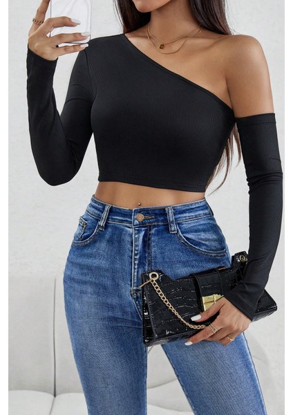 Kadın Siyah Tek Omuz Detaylı Uzun Kol Crop Top Bluz
