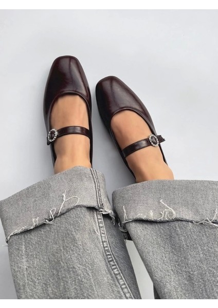 Burny Kadın Kemer Detay Deri Babet Bordo