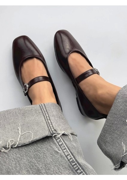 Burny Kadın Kemer Detay Deri Babet Bordo modelleri