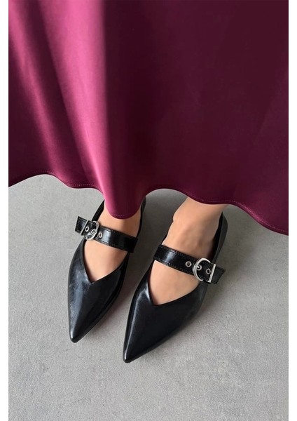 Brano Kadın Kemer Detay Deri Babet Siyah modelleri