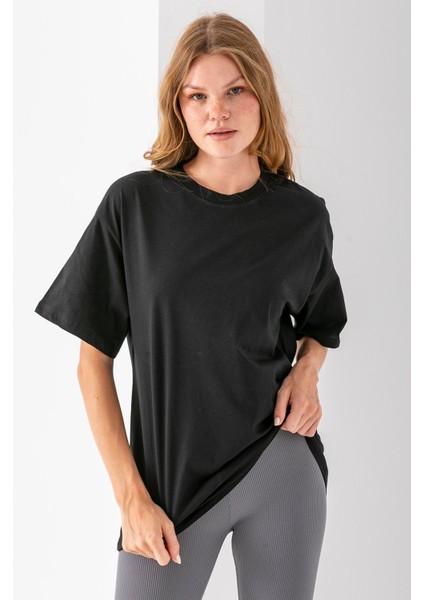Kadın Bisiklet Yaka Düz Basic Pamuklu T-Shirt Siyah - 25501 modelleri