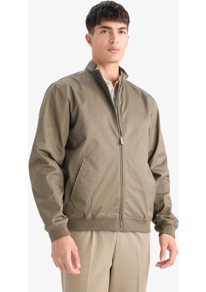 Slim Fit Dar Kesim Dik Yaka Astarlı Fermuarlı Cepli Mevsimlik Baharlık Mont D1238AX25AU modelleri