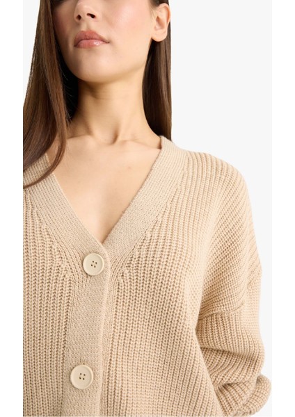 Regular Fit V Yaka Düğmeli Triko Hırka U2052AZ25WN fırsatları