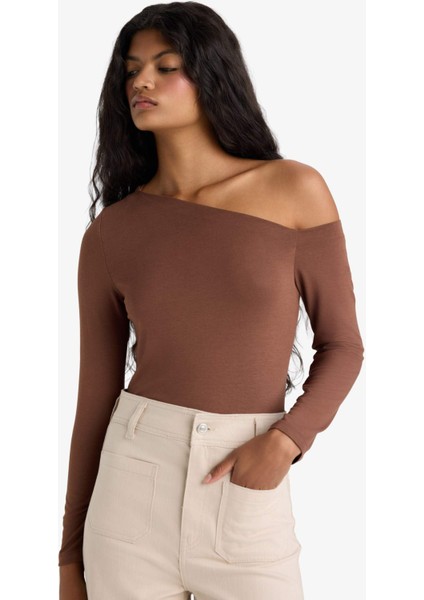 Slim Fit Dar Kesim Tek Omuzlu Uzun Kollu Tişört G0105AX25AU fırsatları