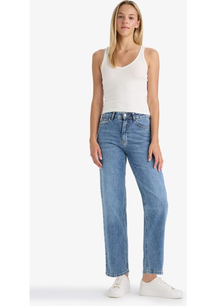 Comfort Straight Yüksek Bel Bilek Boy Jean Yıkamalı Pantolon D8155AX25AU modelleri