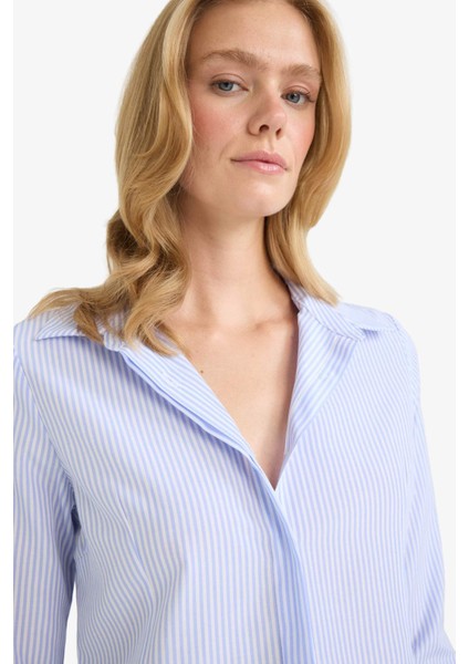 Fitted Çizgili Poplin Uzun Kollu Gömlek D3172AX25WN fırsatları