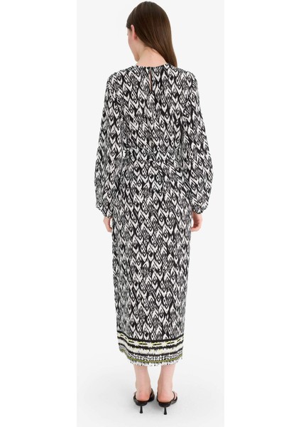 Regular Fit Bisiklet Yaka Desenli Kuşaklı Uzun Kollu Maxi Elbise D9835AX25SM indirimleri