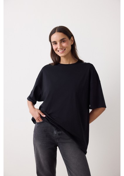 Siyah Basic Oversize Bisiklet Yaka Tişört fiyatları
