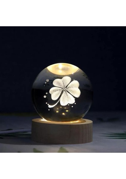 Işıklı Cam Küre Dört Yapraklı Yonca, Şık ve Sade Dekorasyon Parçası