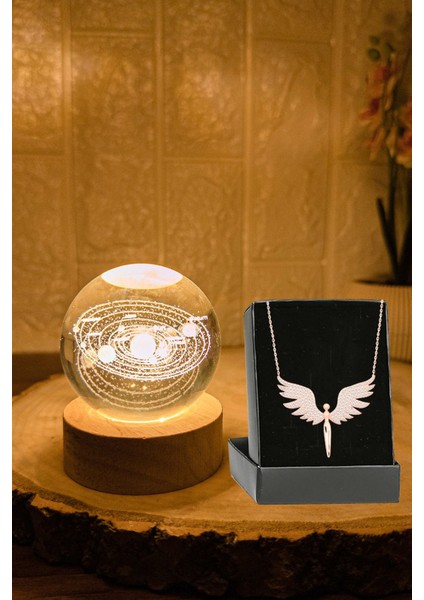 LED Işıklı Ahşap Güneş Sistemi Küre ve Gold Melek Kolye Seti