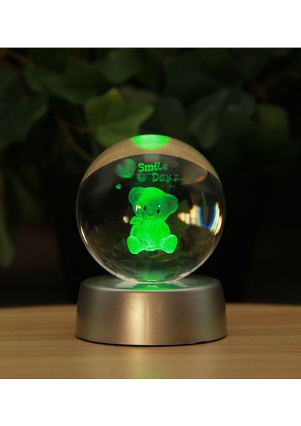 Işıklı 3D Kristalleşmiş Cam Ayıcık Küre, Şık ve Parlak Dekoratif Obje