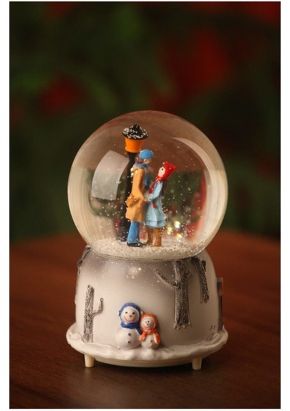 Işıklı Kış Masalı Kar Küresi ve Müzik Kutusu, 11 Cm, Büyüleyici Hediye Seçeneği